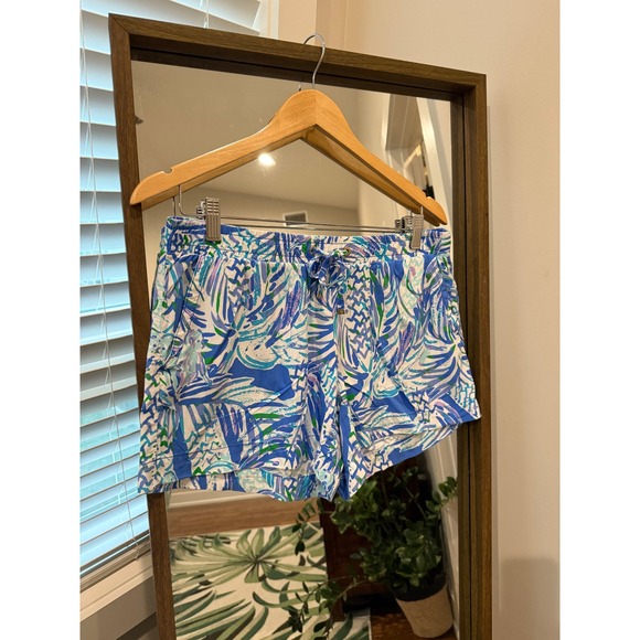 Lilly Pulitzer Women's Blue Palm Print Elastic Waist Pull On Shorts Lounge EUC M - Picture 1 of 6
